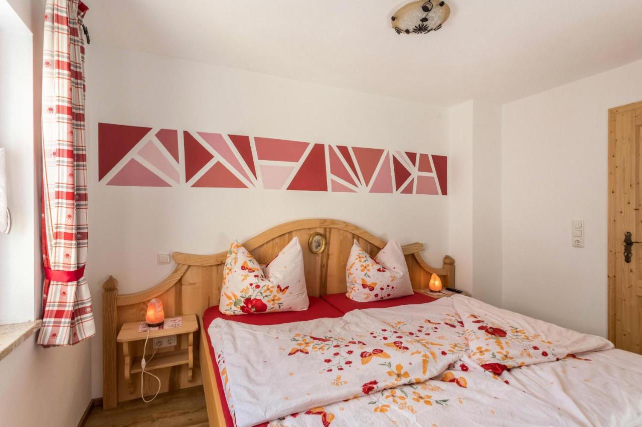 Ferienwohnung Granat ミッテンヴァルト エクステリア 写真