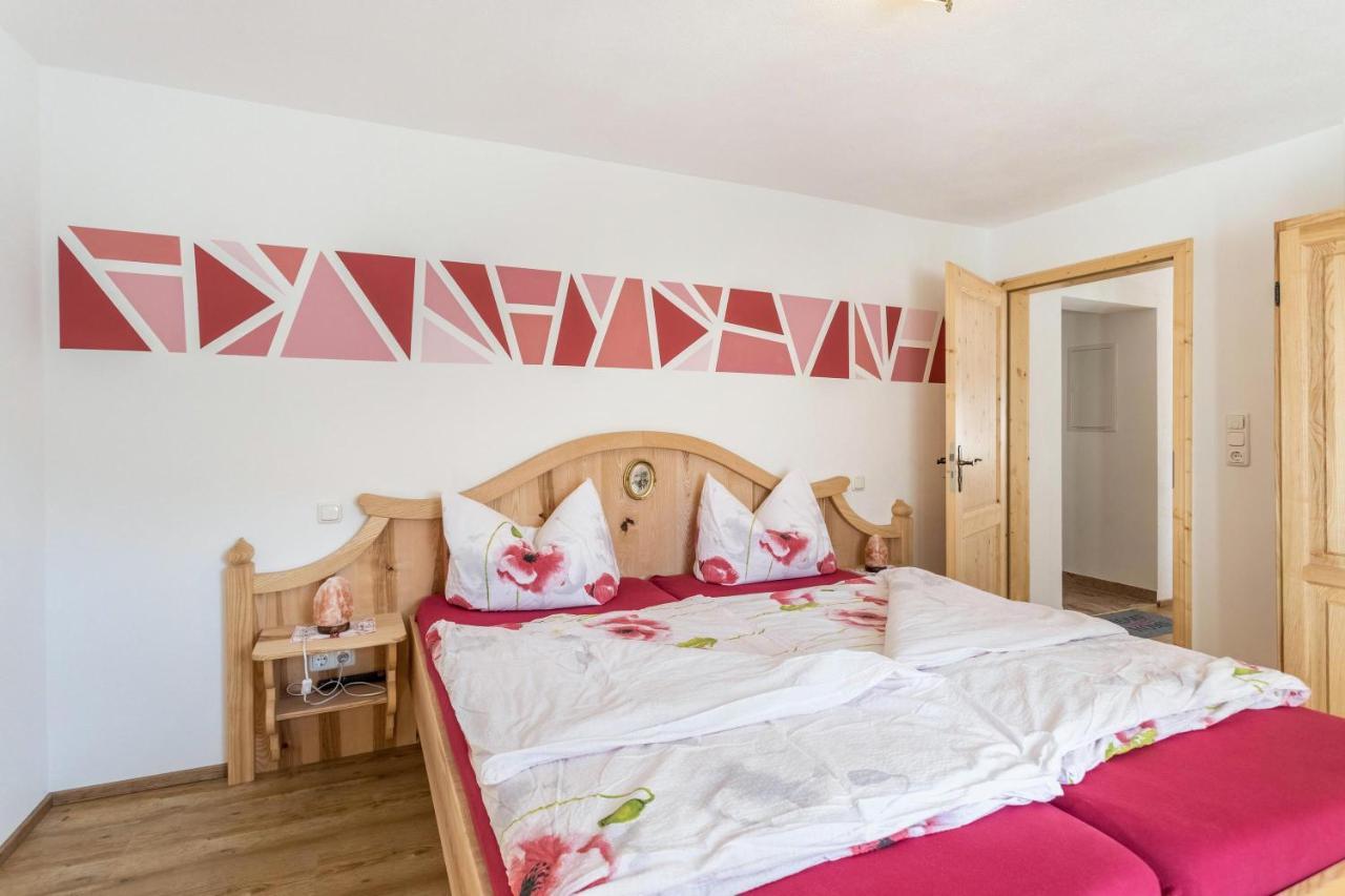 Ferienwohnung Granat ミッテンヴァルト エクステリア 写真