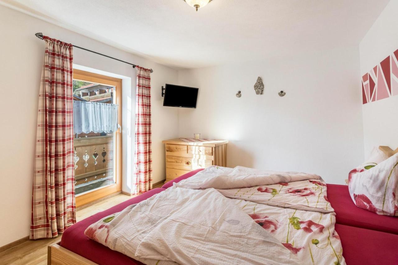 Ferienwohnung Granat ミッテンヴァルト エクステリア 写真